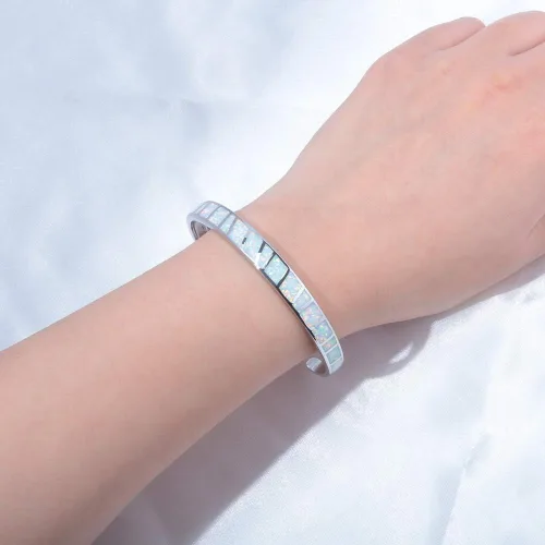 Vista 4 de CiNily Pulsera de ópalo para mujer, chapada en oro, hipoalergénica, con piedras preciosas abiertas