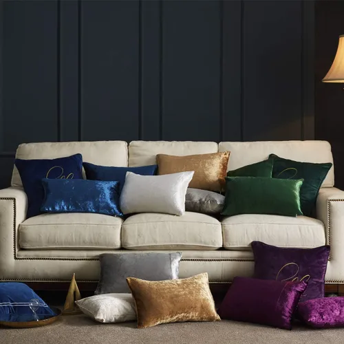 Vista 159 de GIGIZAZA Juego de 2 fundas de almohada doradas de terciopelo de 20 x 20 pulgadas para sofá Almohadas para sofá, tela texturizada suave de 9.88
