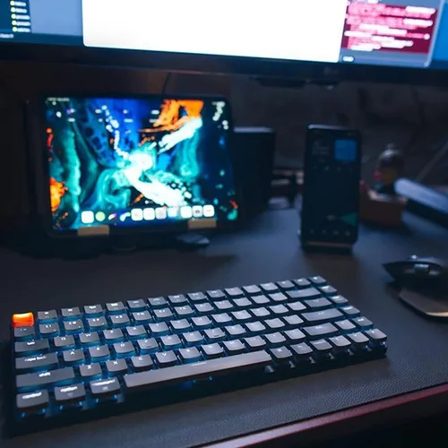 Vista 9 de Keychron K3 Versión 2, 75% de diseño, 84 teclas Teclado mecánico inalámbrico ultrafino BluetoothUSB con cable con retroiluminación blanca