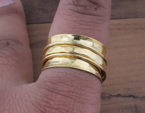 Vista 6 de Gold Plated Spinner Ring, Gold Plated Brass Fidget Anxiety Spinner Ring, Peridot Band For Women, Hand Hammered Worry Spinner Ring Gift