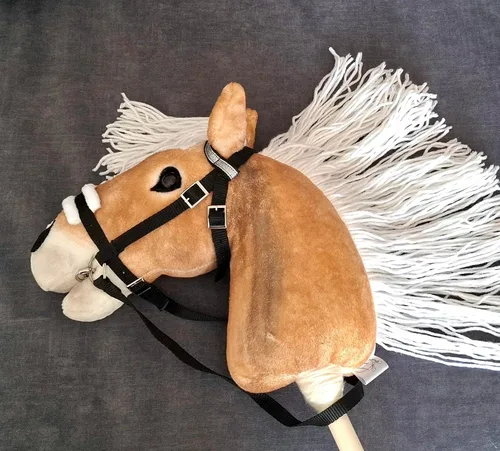 Vista 9 de Caballo de Pasatiempo Realista con Cabezada - Caballo Haflinger A3 en Palo