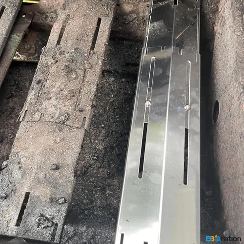 Vista 5 de Paquete de 4 placas térmicas universales para parrilla que se extienden de 11.75 a 21 pulgadas, protector térmico ajustable de acero inoxidable
