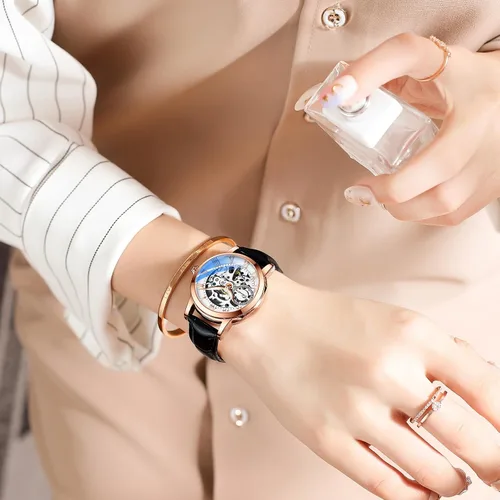 Vista 3 de MASTOP Relojes de mujer de zafiro automáticos Steampunk de cuerda automática mecánicos con pulsera de oro, reloj de esqueleto para mujer con correa