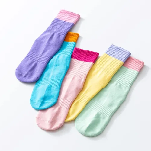 Vista 8 de Calcetines de yoga y pilates con empuñaduras para mujer, antideslizantes, coloridos, teñido anudado, acolchados, calcetines para bailar en barra