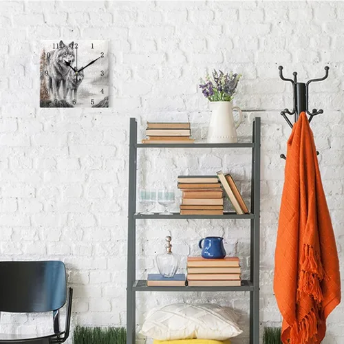 Vista 4 de Nander 3D Wolf - Reloj de pared cuadrado de 9.45 pulgadas, funciona con pilas, reloj de escritorio silencioso de cuarzo para el hogar, oficina