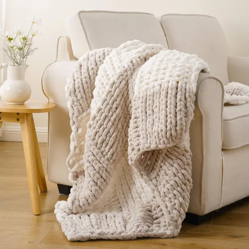Vista 2 de Battilo - Manta de punto grueso de cachemira beige y crema, manta suave y gruesa de chenilla, manta de crochet de punto trenzado hecha a mano