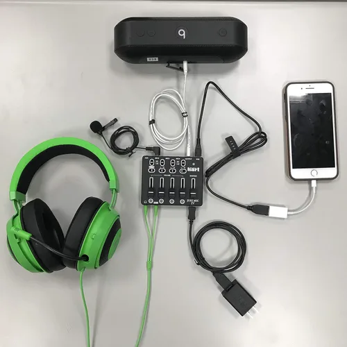 Vista 2 de Maker hart Just Mic 4 mini mezclador de micrófono 4 canales/alimentación fantasma portátil/interfaz de audio
