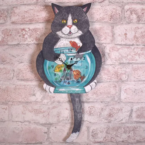 Vista 2 de Reloj de pared con péndulo de gato con pez por Laughing Moon, hecho a mano en los Estados Unidos