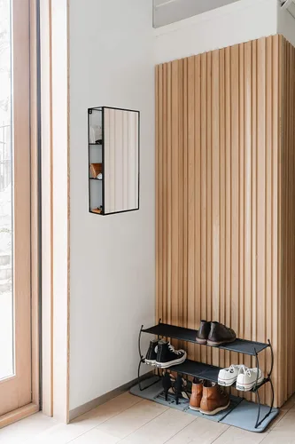 Vista 2 de Umbra Cubiko - Armario de almacenamiento rectangular de metal negro de 24 x 12 pulgadas con 3 estantes