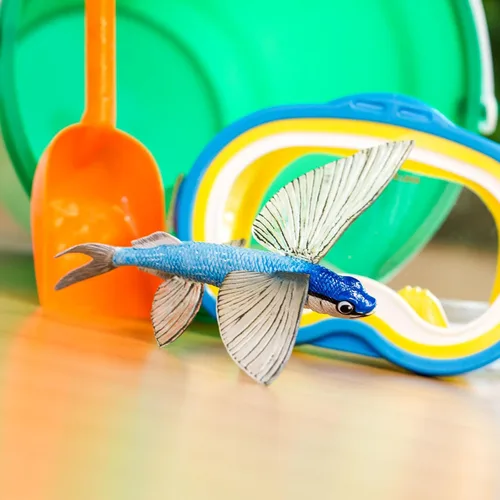 Vista 7 de Safari Ltd. Figura de pez volador, figura detallada de plástico de 7 pulgadas, divertido juguete educativo para niños, niñas y niños a partir de 18