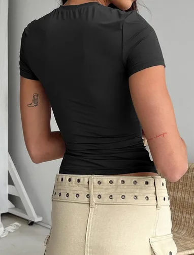 Vista 3 de PGANDS Camiseta corta de manga corta de verano para mujer, cuello redondo, básica, lisa, Y2K, ajustada