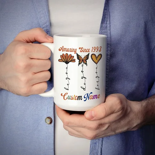 Vista 4 de Regalo personalizado de 30 cumpleaños para ella, mujeres, mamá, hermana, mejor amiga, abuela, taza de mariposa con nombre personalizado, taza