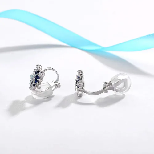Vista 4 de SELOVO - Pendientes de tuerca con circonita cúbica con diseño de copo de nieve y flor para mujeres
