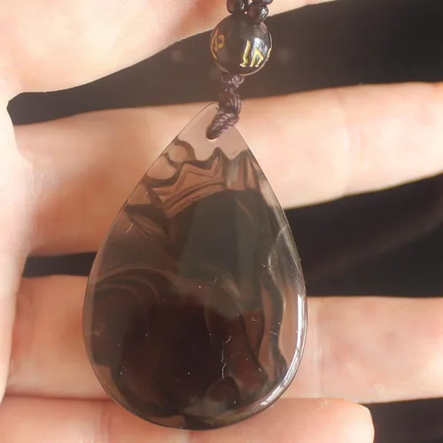 Vista 6 de Collar con dije de amuleto de cristal de obsidiana con cadena de cuentas para wen o mujeres Piedra Obsidiana