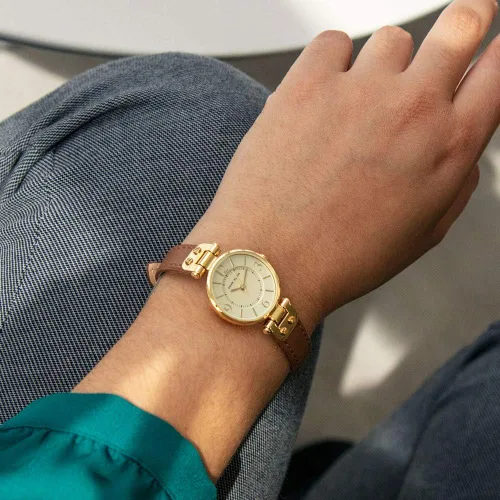 Vista 4 de Anne Klein Reloj con correa de cuero para mujer