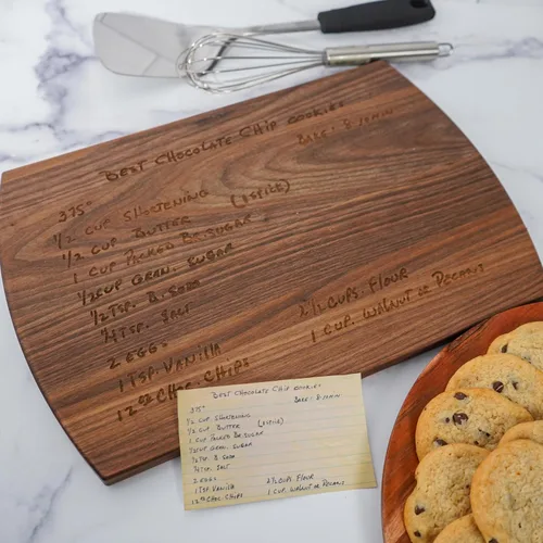 Vista 2 de Blue Ridge Mountain Gifts Tabla de cortar recetas grabada con láser personalizada, tabla de cortar de madera, regalo personalizado para papá, ideal