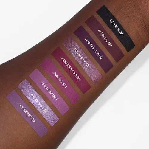 Vista 3 de Aromi Lápiz labial líquido negro cereza mate - Color de labios ciruela granate para mujer (cereza negra)