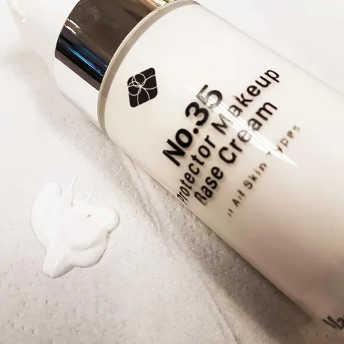 Vista 2 de NO.35 Crema base de maquillaje protector para todo tipo de piel, 3.14 onzas líquidas/3.4 fl oz (blanco)