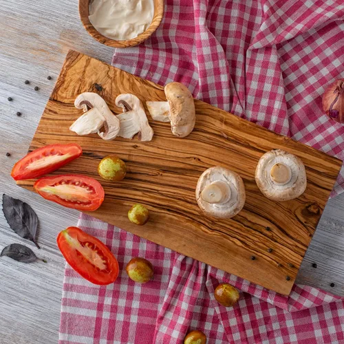 Vista 2 de Forest Decor Tabla de cortar de madera de olivo, tabla de cortar de cocina de madera sostenible natural para carne, pan, verduras, pequeña tabla