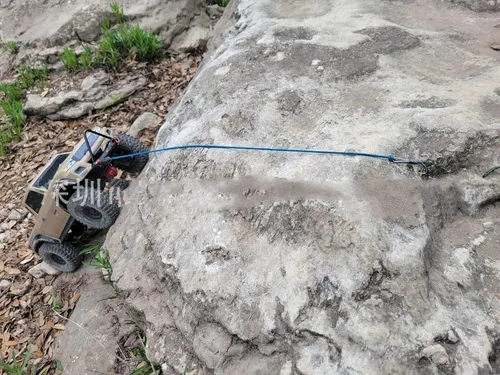 Vista 3 de Accesorios RC a escala 1/10, cuerda de escape de oruga RC 1/10, correa de cabrestante cinético, gancho de remolque, gancho de remolque de rescate
