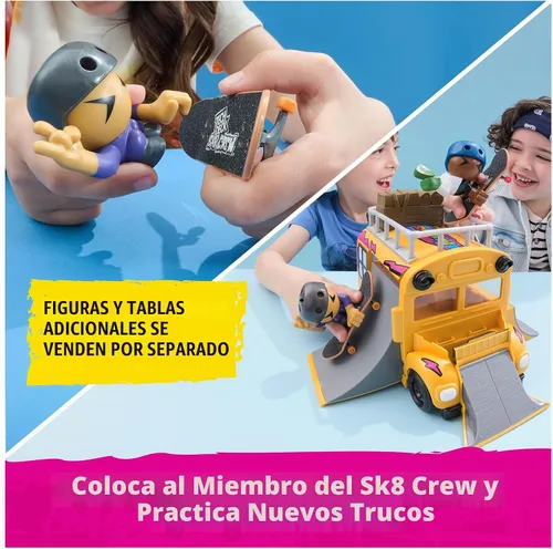 Vista 4 de TECH DECK Sk8 Crew 2-en-1 Autobús Ultra Sk8 Transformable & Almacenamiento con Diapasón y Figura, Minipatinetas Coleccionables, Juguetes para Niños