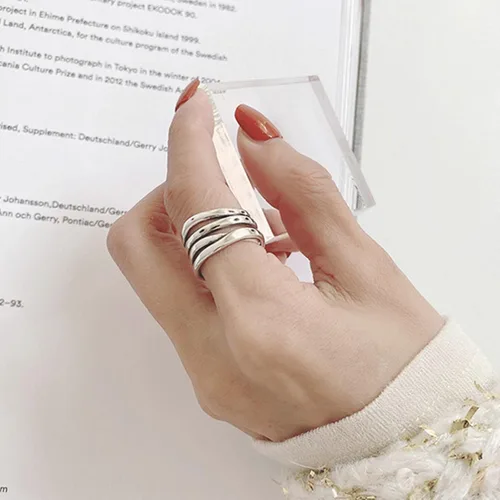Vista 6 de Anillo de cadena ajustable multicapa de plata brillante, anillos de fiesta de moda para mujer, anillos de compromiso para mujer 2024..