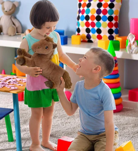 Vista 6 de DolliBu Fancy - Caballo marrón mentiroso súper suave, lindos animales de peluche realistas para niñas, niños, adultos, regalos de animales