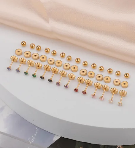 Vista 6 de Aretes de titanio G23 hechos a mano de 0.118 in, chapados en oro de 14 quilates, pequeños 5A+CZ, aretes de cartílago hipoalergénicos, aretes