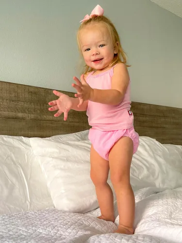 Vista 3 de City Threads Made in USA Baby Girls and Baby Boys Unisex Organic Diaper Covers Bloomers Soft Cotton