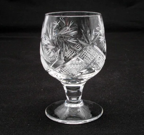 Vista 3 de Juego de 6 vasos de chupito de cristal de corte ruso en tallo corto, 1.7 fl oz hechos a mano
