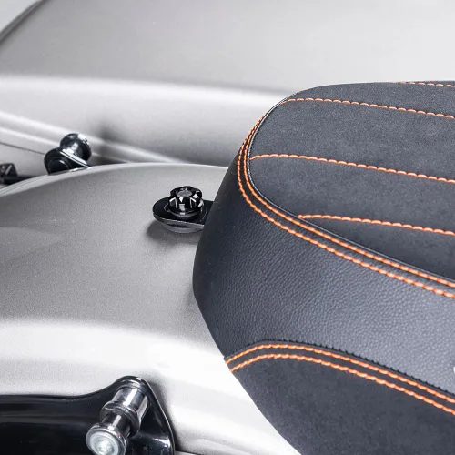 Vista 8 de Advanblack Axion - Kit de pernos de asiento moleteados CNC – 6061 Billet Aluminio Tab Tornillo Tapa para Harley Touring Street Glide Road Glide Road
