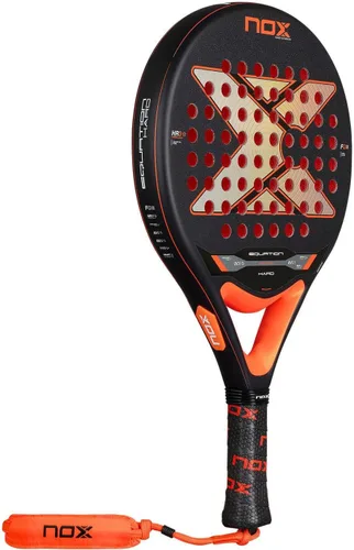 Vista 3 de NOX Raqueta de pádel Equation Hard 2026 Pala Padel de forma redonda Sistema antivibración AVS, tecnología exclusiva de giro y doble rugosidad