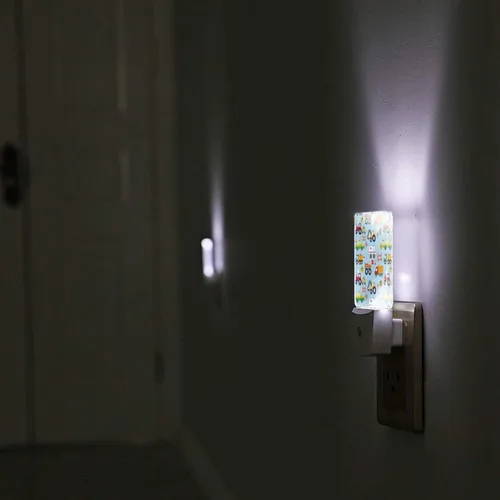 Vista 6 de Luz nocturna de camión de dibujos animados, luces nocturnas LED enchufables, lámpara con sensor automático del atardecer al amanecer