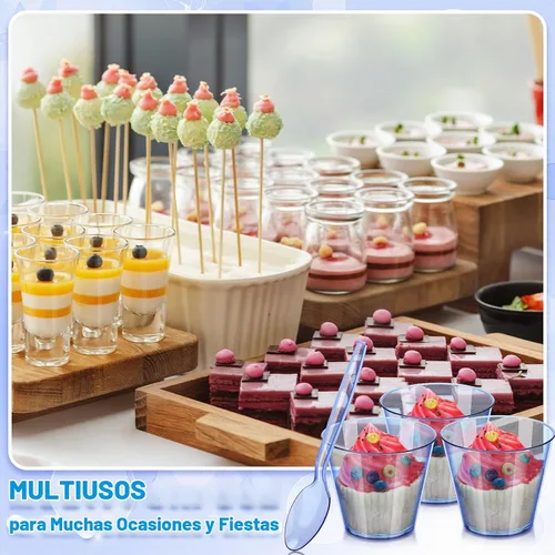 Vista 4 de Tanlade Juego de 100 tazas de postre de 5 onzas con cucharas, vasos de plástico de color para bodas, fiestas de cumpleaños, helados, postres de Azul