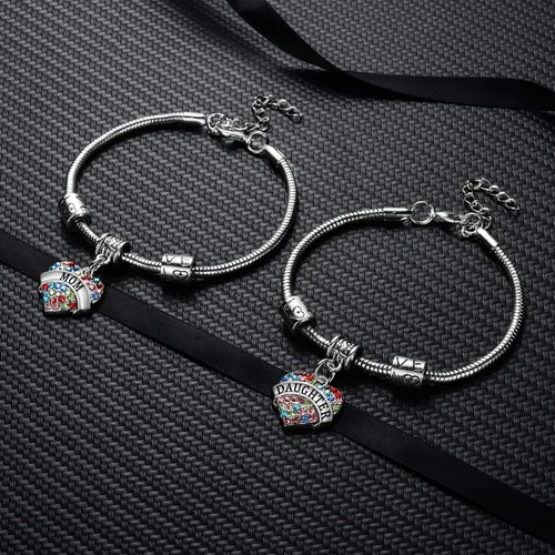 Vista 4 de YEEQIN Juego de 2 pulseras con dije de corazón de cristal para mamá e hija, regalo de joyería para madre e hija