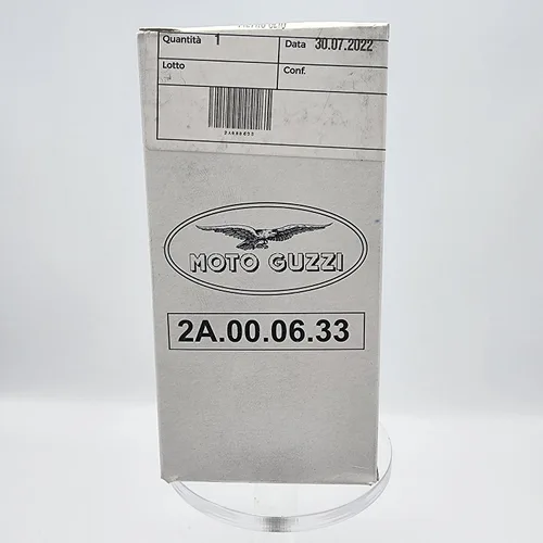 Vista 4 de Piaggio Moto Guzzi - Filtro de aceite OEM 2A000633, compatible con Moto Guzzi V7 -e5 850cc Special 2021-2023, V85 TT, V9 Bobber, V9 Roamer, Breva
