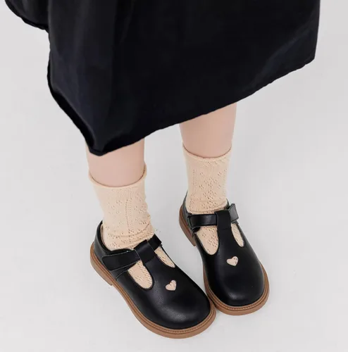 Vista 2 de DADAWEN Zapatos de vestir para niñas, zapatos planos Mary Jane para fiesta de regreso a clases, zapatos de boda (niñoniño pequeñoniño grande)