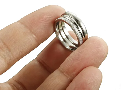 Vista 4 de JOERICA 3 anillos de compromiso de boda apilables de acero inoxidable de 0.079in para mujer