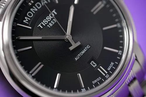 Vista 2 de Tissot Automatics III - Reloj para hombre con esfera negra T0659301105100