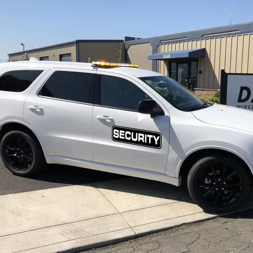 Vista 4 de Paquete de 2 letreros magnéticos de oficiales de seguridad resistentes (18 x 6 pulgadas) para vehículos, camiones, SUV y automóviles, Rover