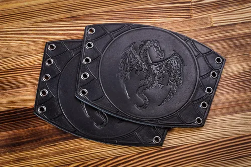 Vista 4 de 100% Genuine Leather Handmade Wrist Cuffs Bracers - LARP Gauntlet - Real Leather Wristbands - LARP Accessories Viking Cosplay Armor Bracelet