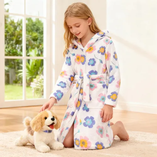 Vista 123 de E.W Apparel Bata de baño de forro polar con capucha para niños, bata suave y mullida para niños pequeños