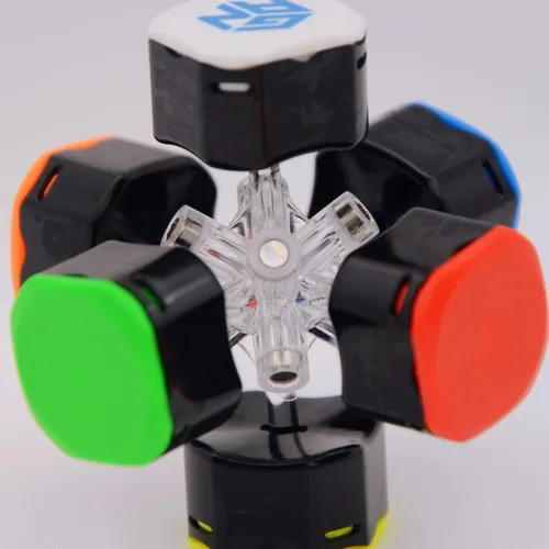 Vista 4 de Bukefuno GAN 11 M Pro 3x3 Velocidad magnética Magic Cube sin pegatinas GAN11M Pro 3x3x3 Puzzle Magic Cube (GAN11 M Pro Negro Frosted Kernel Version)