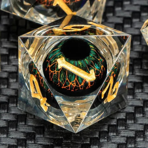 Vista 3 de KERWELLSI - Juego de dados de resina con núcleo líquido flotante con caja de regalo, dados DND con ojo de Beholder de borde afilado y genial, dados