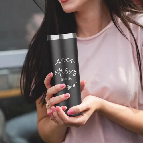 Vista 2 de Vaso aislado personalizado de 20 onzas con tapa, termo personalizado con recubrimiento de polvo de metal delgado para mujeres y hombres, regalo
