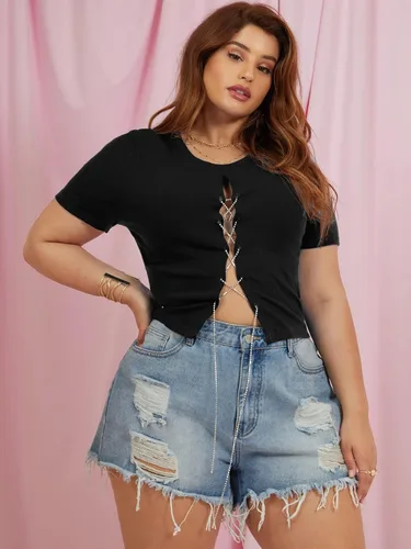 Vista 5 de Floerns Camisetas de manga corta con cordones frontales y diamantes de imitación para mujer de talla grande