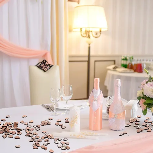 Vista 7 de Blulu 1000 piezas de confeti de corazón de madera pequeño para manualidades, mesa de boda rústica, centros de mesa de amor, decoración de tartas