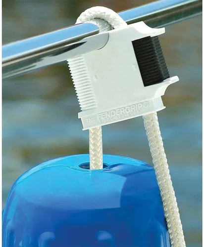 Vista 2 de New World Marine, Inc. Fendergrip