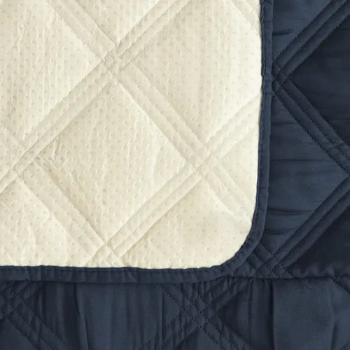 Vista 4 de CHHKON Funda de sofá 100% impermeable, antideslizante, acolchada, protector de muebles, para niños, mascotas, para sofá de cuero