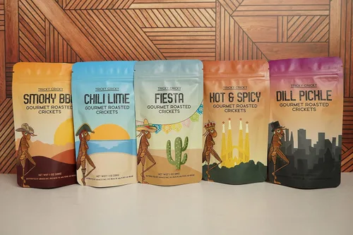Vista 5 de Tricky Cricky Bocadillos comestibles de grillo saborizados para humanos – Cultivados en Estados Unidos – Aperitivos gourmet únicos y saludables